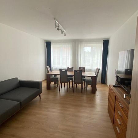 Ferienwohnung Feucht Eg Naturnah Parkplatz Wlan Exterior foto